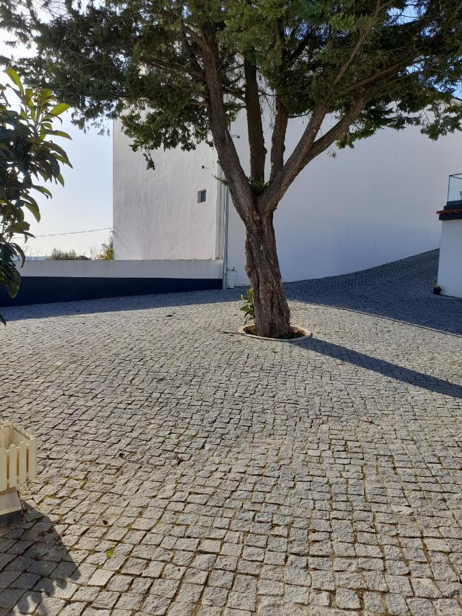 Hall 92 Quartos Com Wc Em Moradia Com Piscina A-Das-Lebres Loures Bagian luar foto